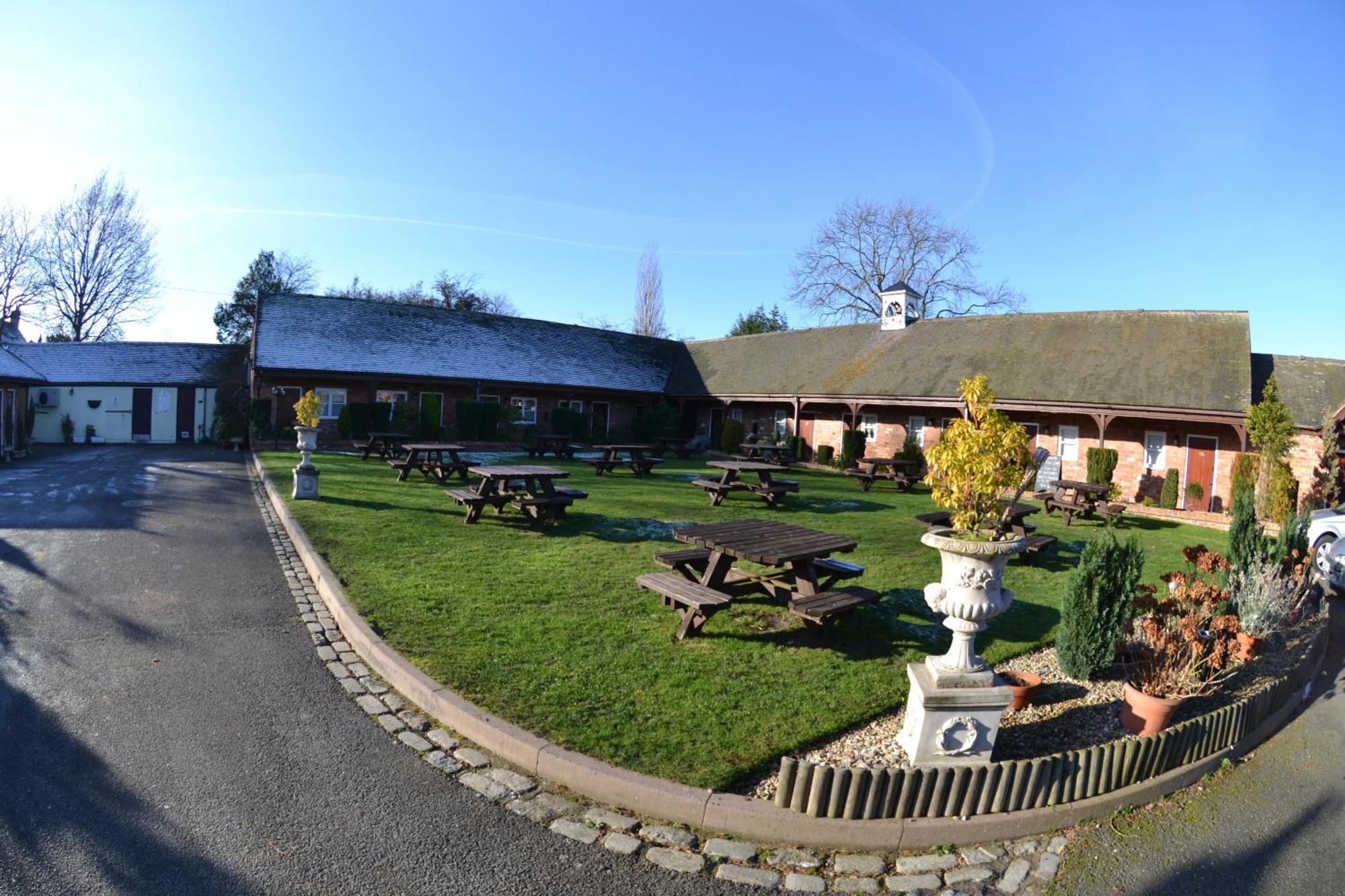 The Royal Arms Hotel Sutton Cheney Luaran gambar