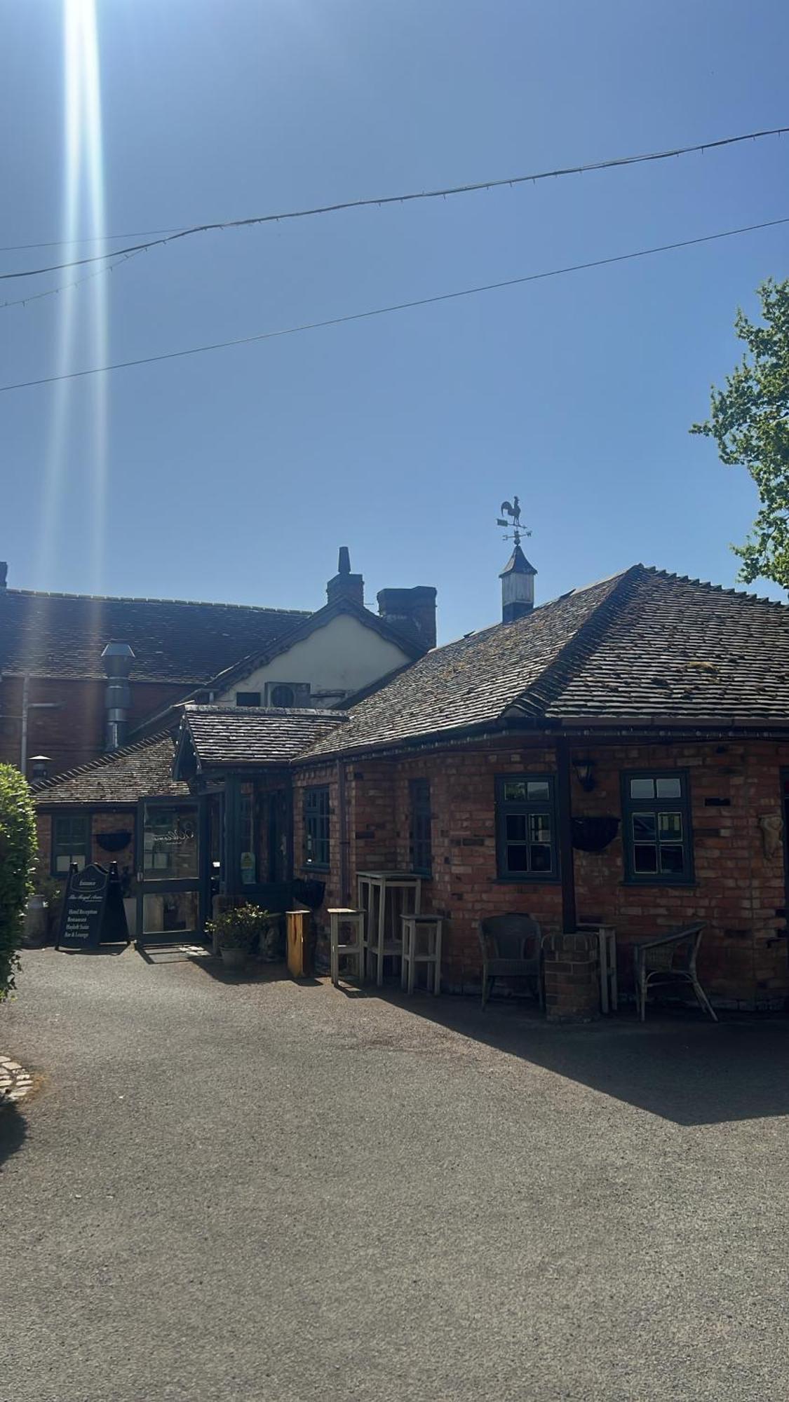 The Royal Arms Hotel Sutton Cheney Luaran gambar