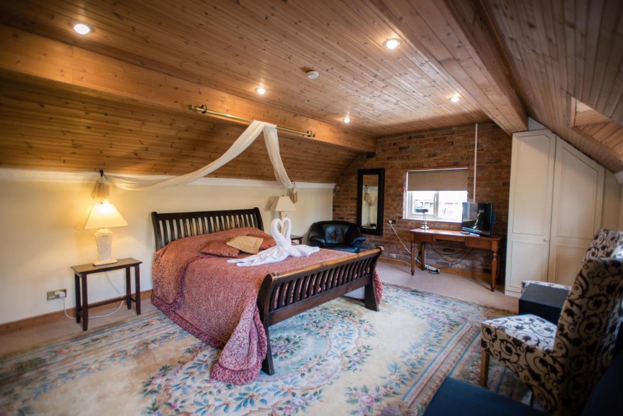 The Royal Arms Hotel Sutton Cheney Luaran gambar